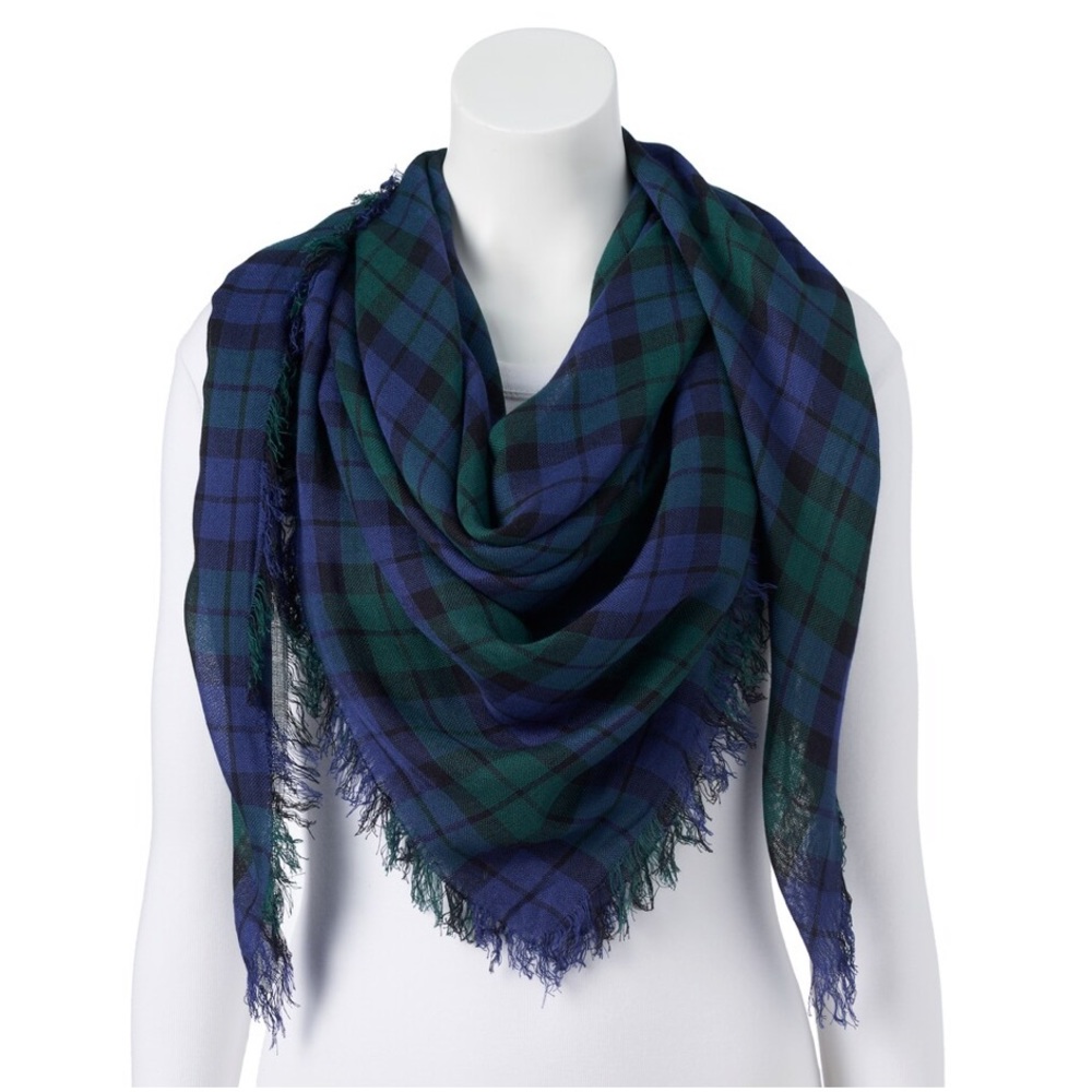 NEW ~ Tartan Plaid Scarf